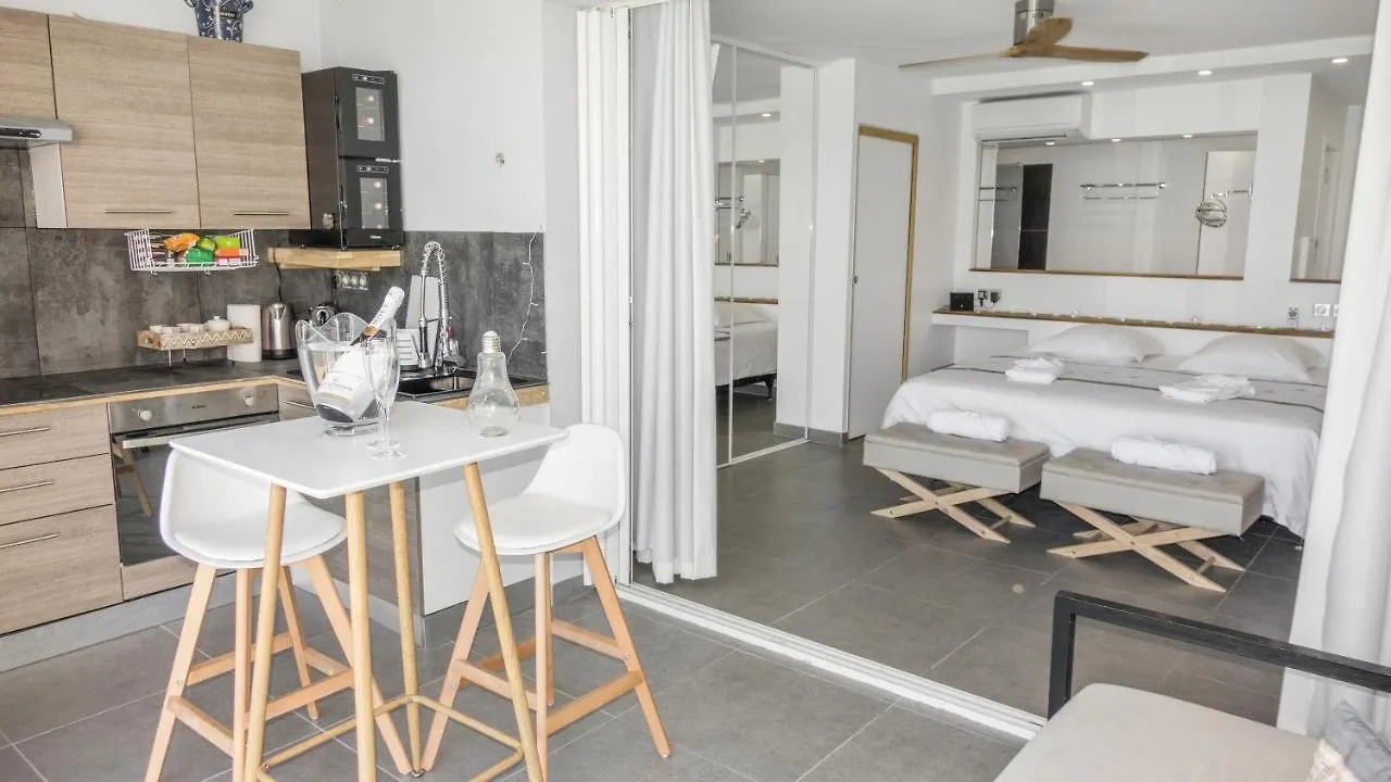Residence Bleu Marine - Honeymoon Apartments Grand Case